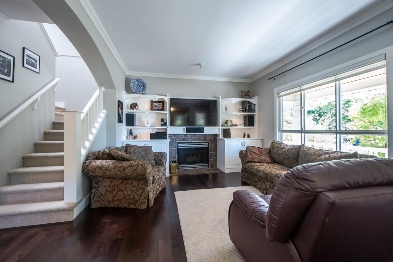 187 Star Crescent, New Westminster 39