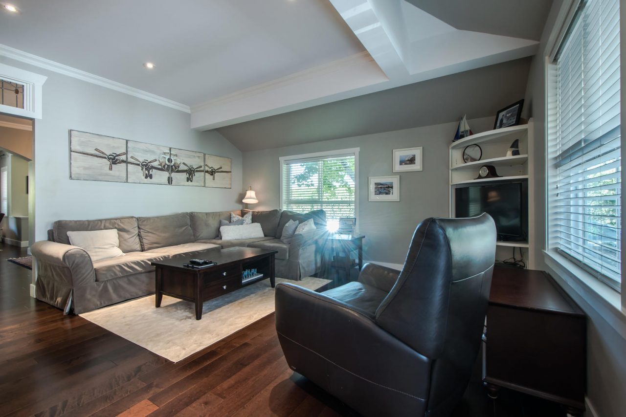 187 Star Crescent, New Westminster 36
