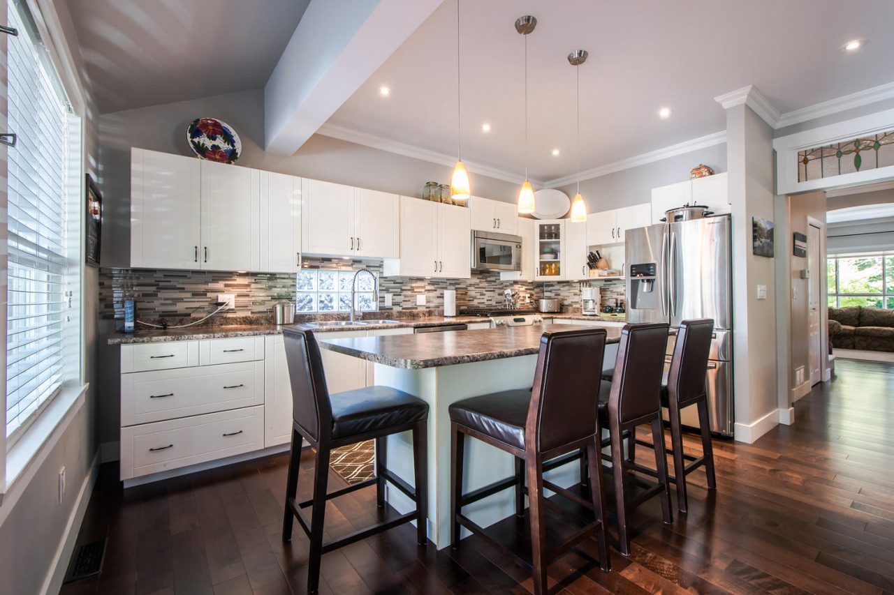 187 Star Crescent, New Westminster 33