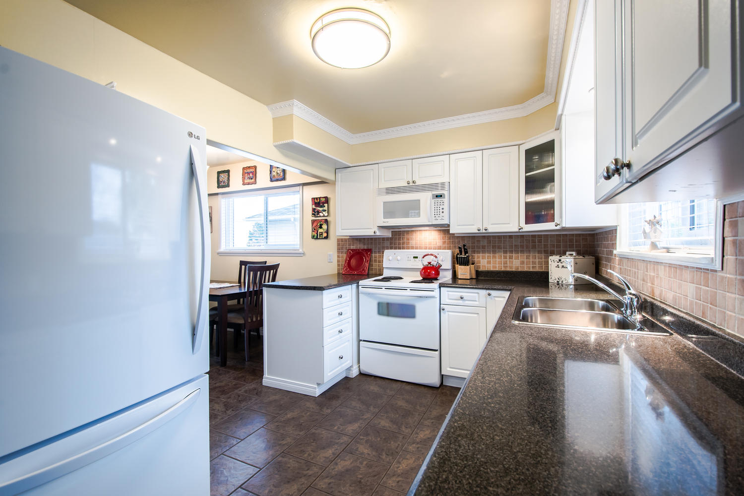 1303 Edinburgh Street, New Westminster, BC 4