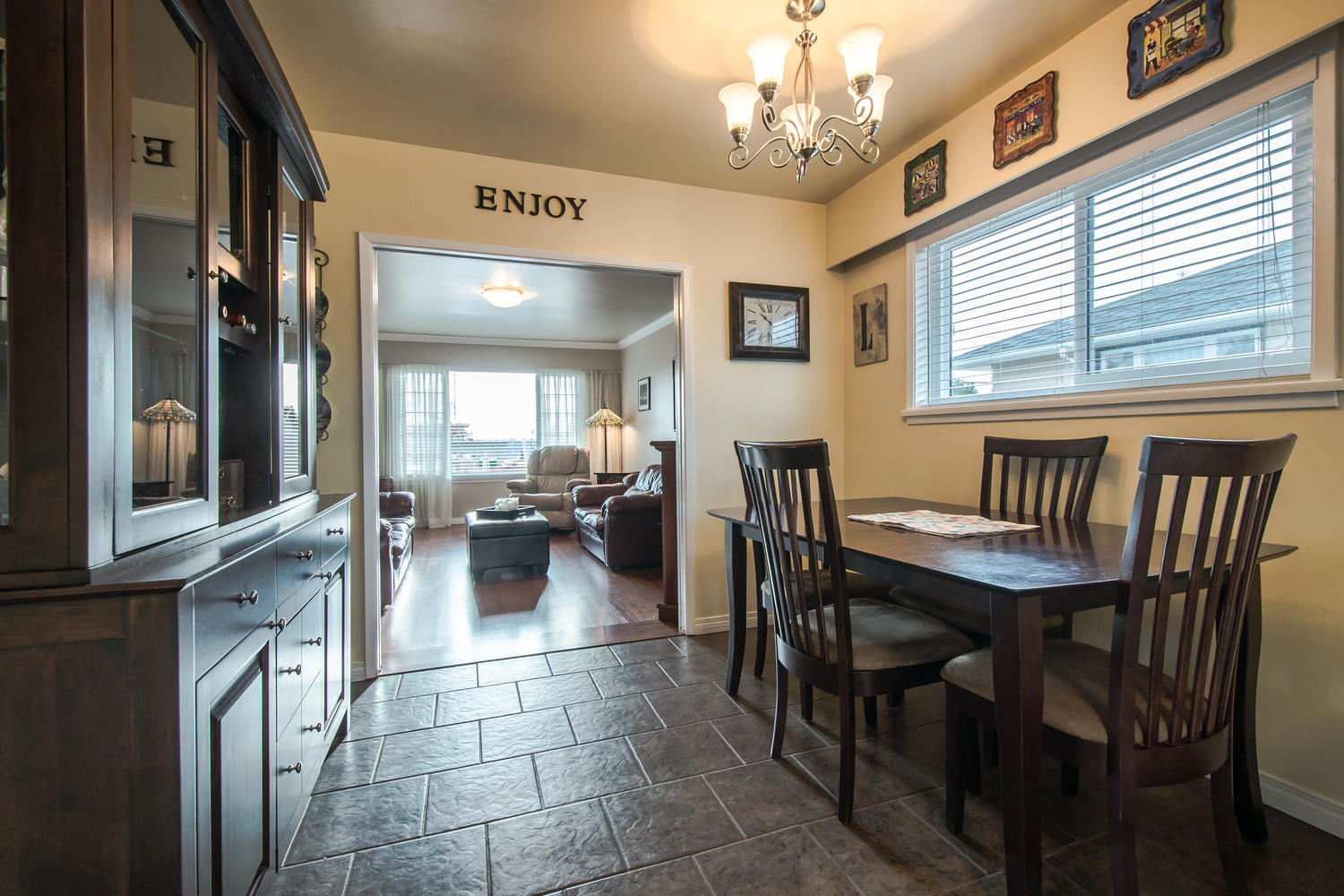 1303 Edinburgh Street, New Westminster, BC 6