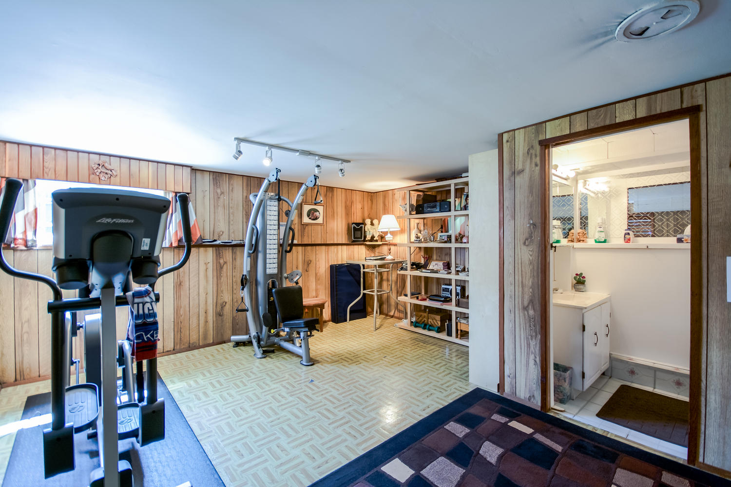 3616 E 24th Avenue, Vancouver, BC 14