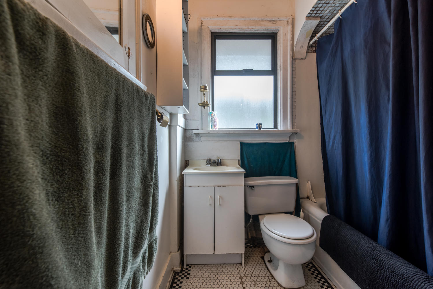 1311 E 13th Avenue, Vancouver, BC 14