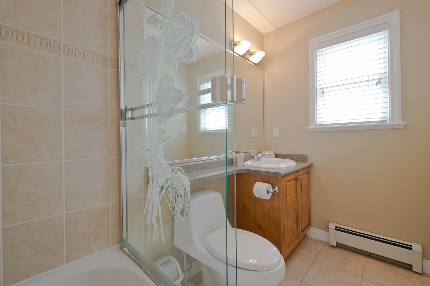 1315 Nanaimo Street, New Westminster, BC 25