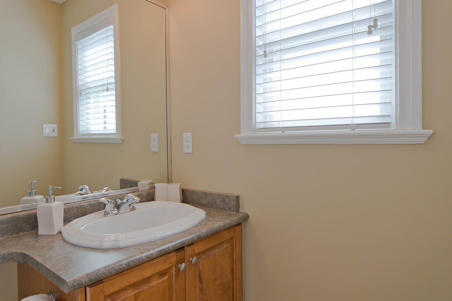 1315 Nanaimo Street, New Westminster, BC 26