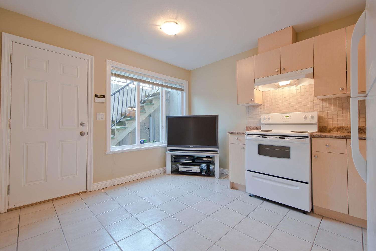 1315 Nanaimo Street, New Westminster, BC 32