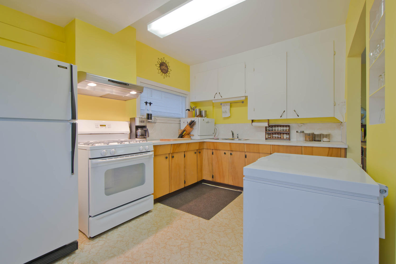 1402 Seventh Avenue, New Westminster, BC 13