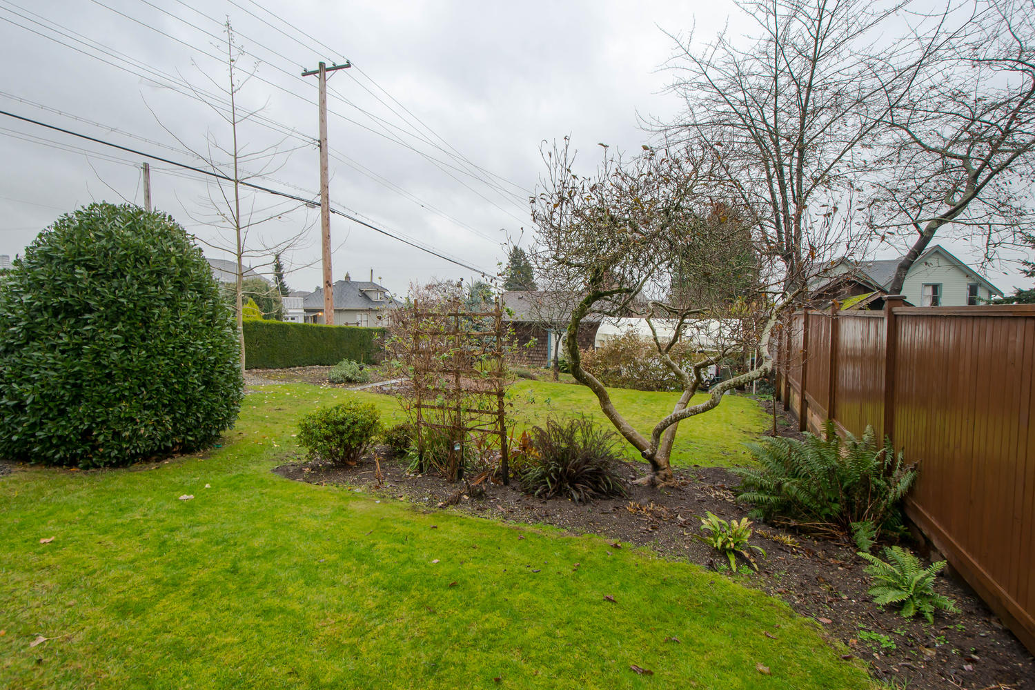 1402 Seventh Avenue, New Westminster, BC 24