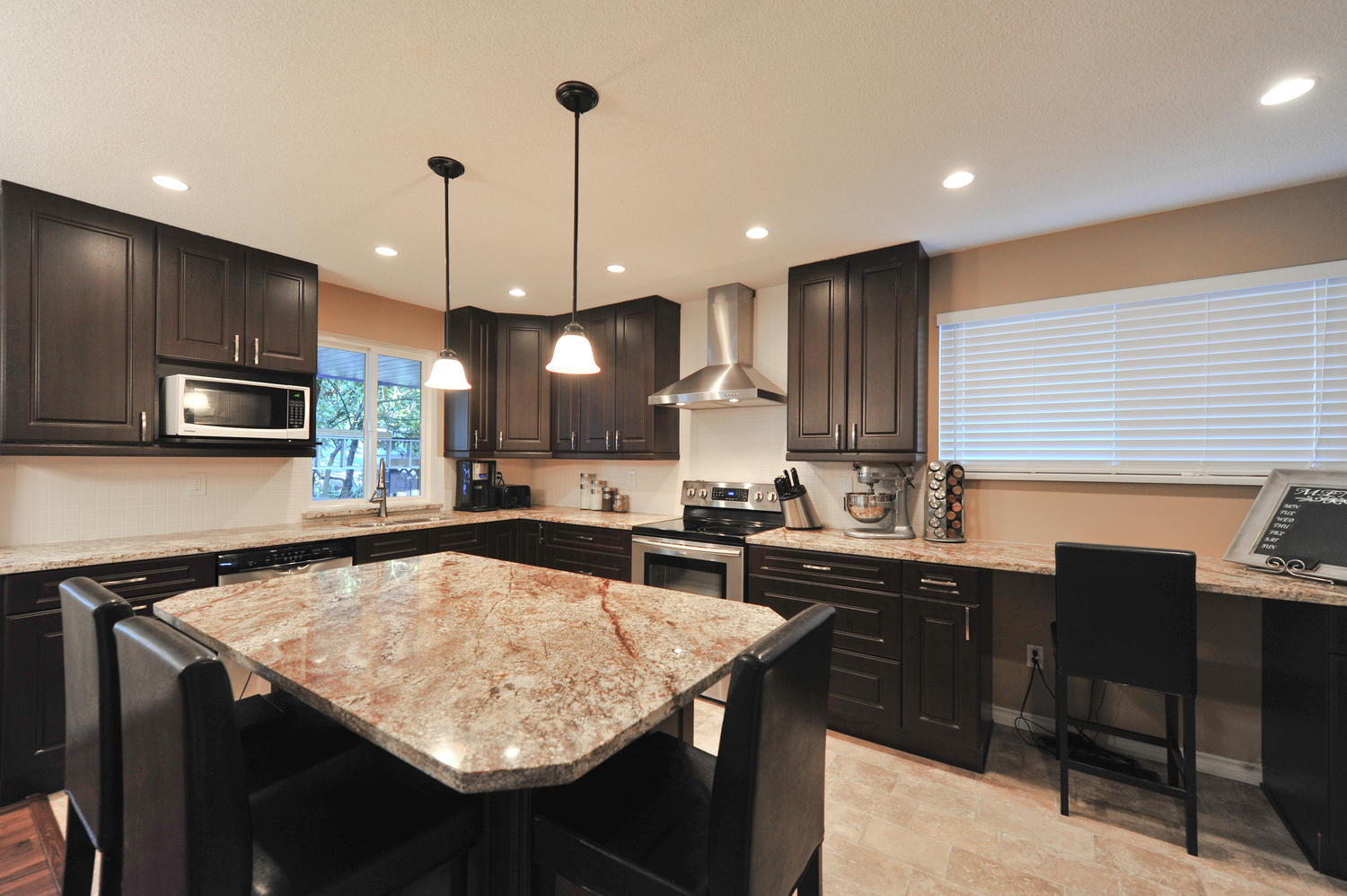 1876 Lincoln Avenue, Port Coquitlam, BC 7