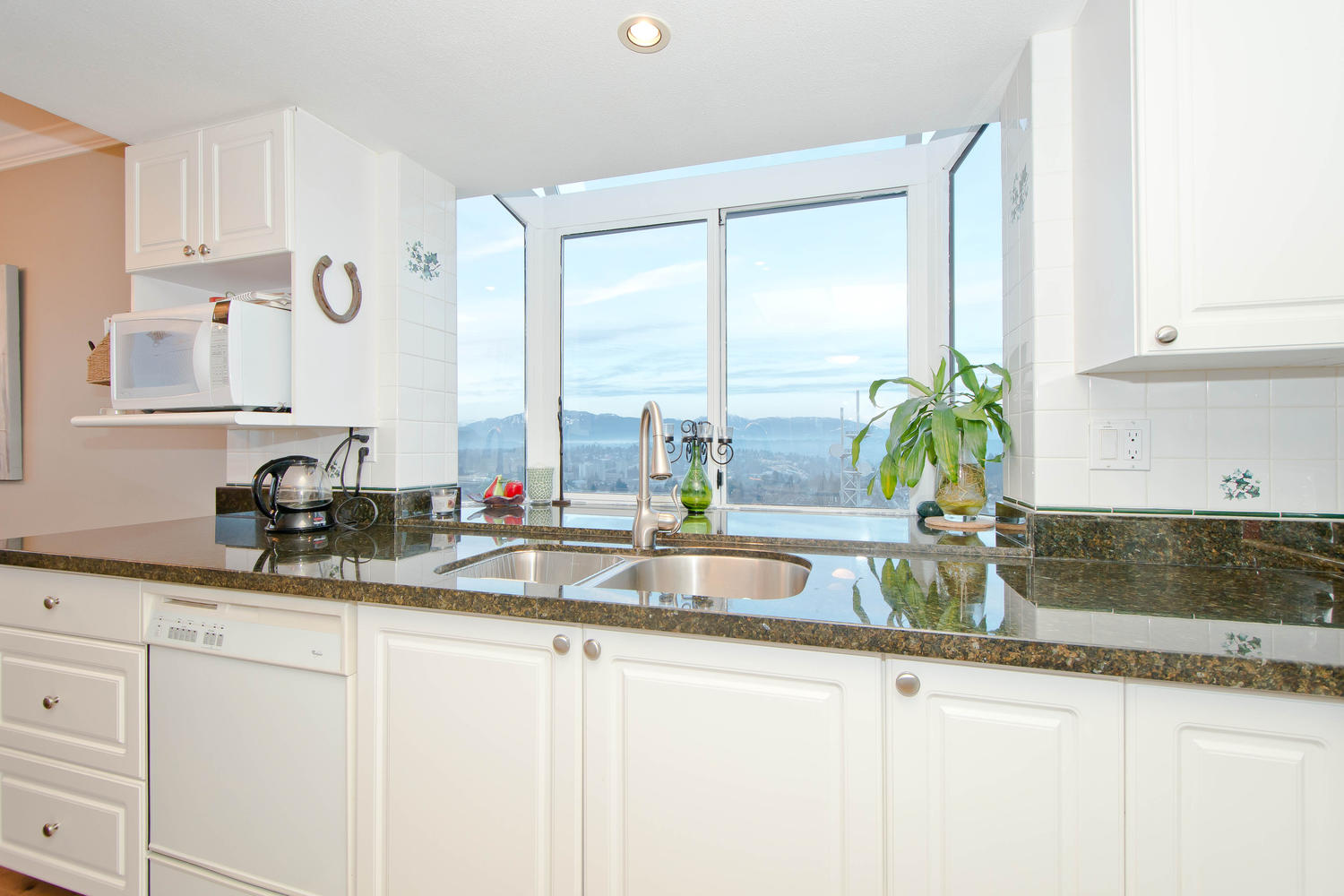 2202-719 Princess Street, New Westminster, BC 8