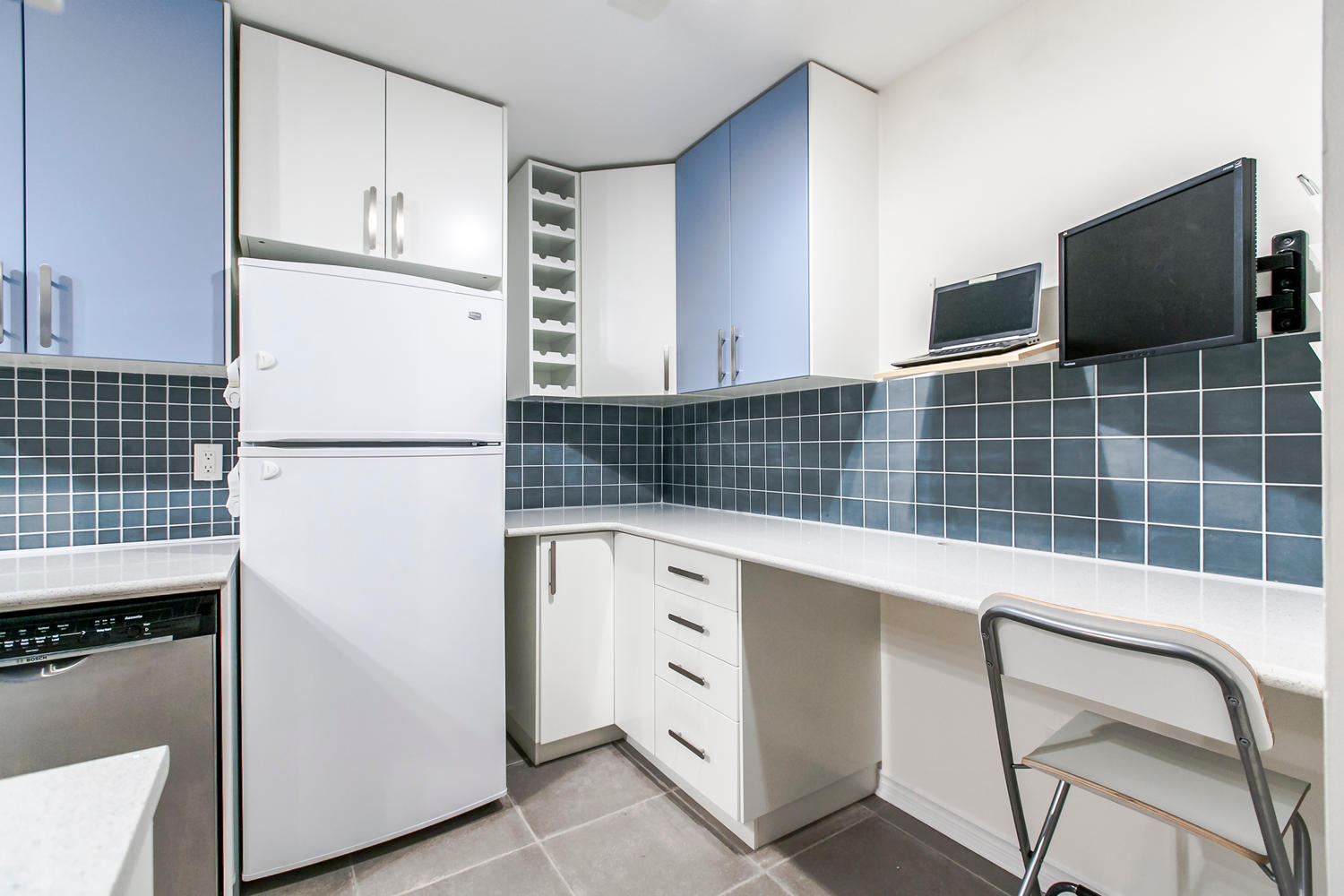 231-9101 Horne Street, Burnaby, BC 11