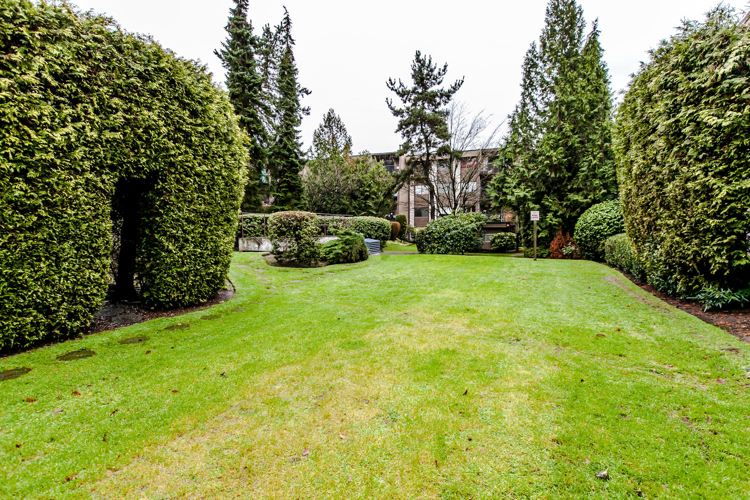 231-9101 Horne Street, Burnaby, BC 23