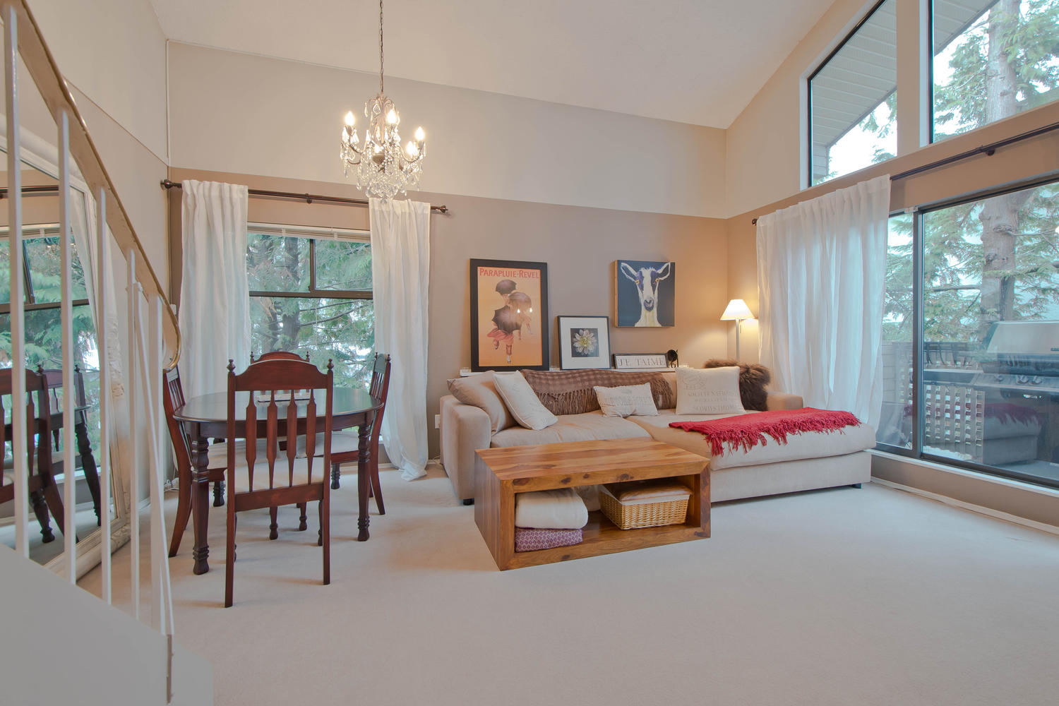 302-423 Agnes, Street, New Westminster 3
