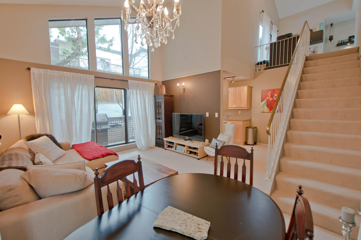 302-423 Agnes, Street, New Westminster 5