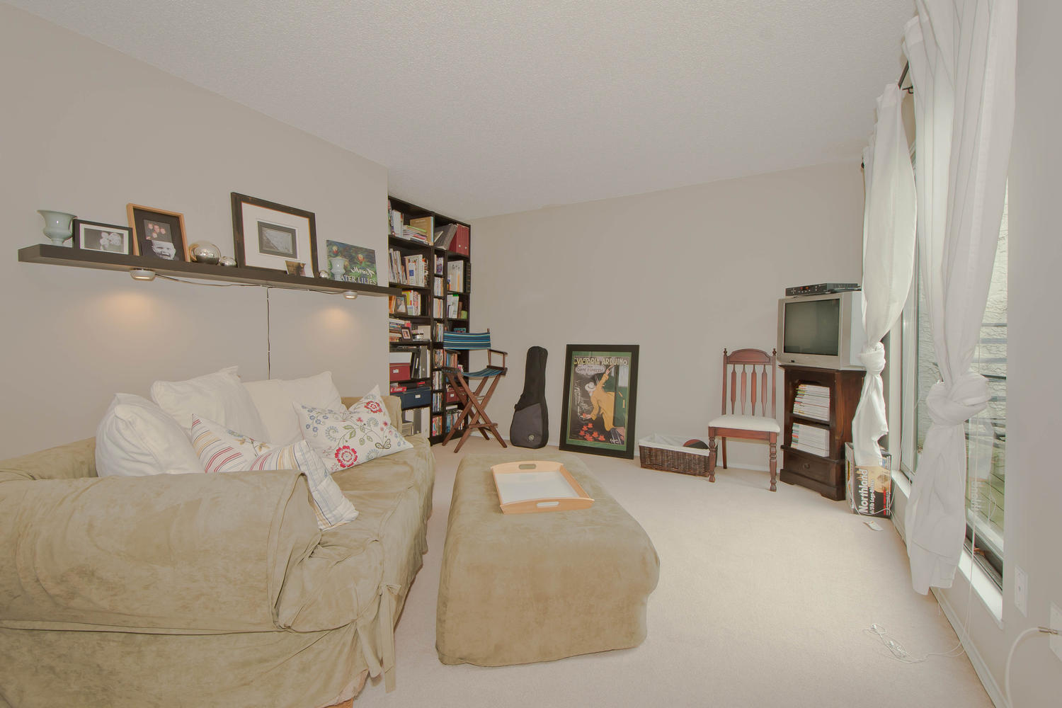 302-423 Agnes, Street, New Westminster 11