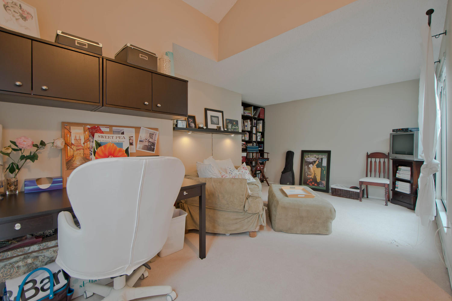 302-423 Agnes, Street, New Westminster 14