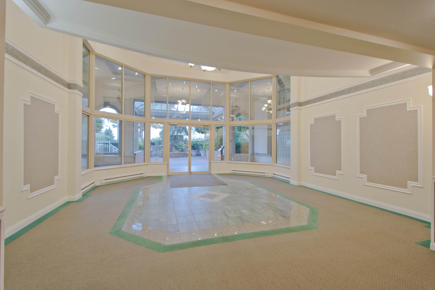 305-7326 Antrim Avenue, Burnaby, BC 3