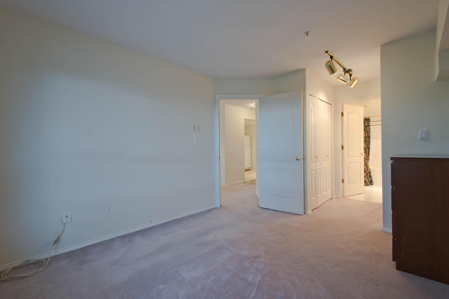 305-7326 Antrim Avenue, Burnaby, BC 15