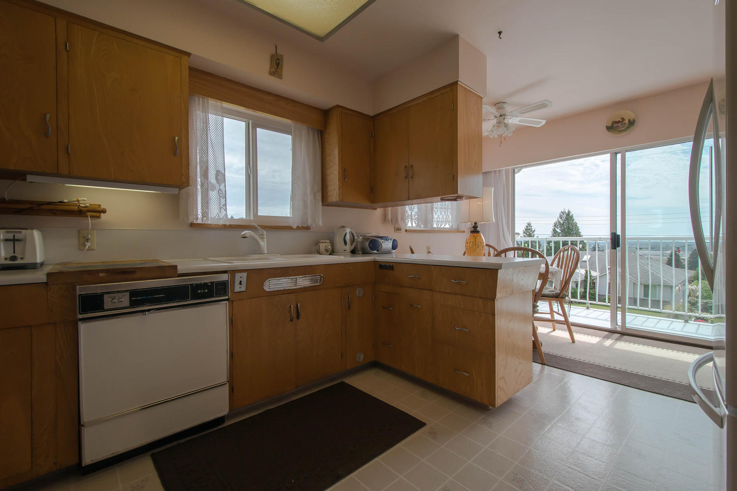 5815 Ewart Street, Burnaby, BC 13