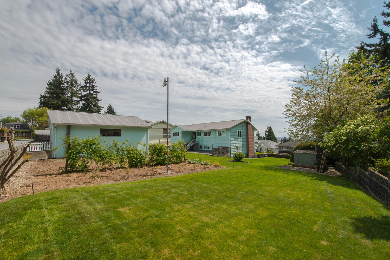 5815 Ewart Street, Burnaby, BC 26