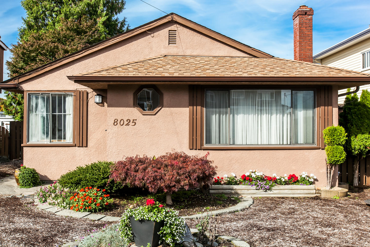 8025 16th Avenue, Burnaby, BC 2