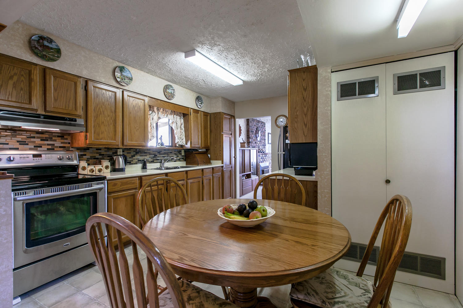 8025 16th Avenue, Burnaby, BC 8
