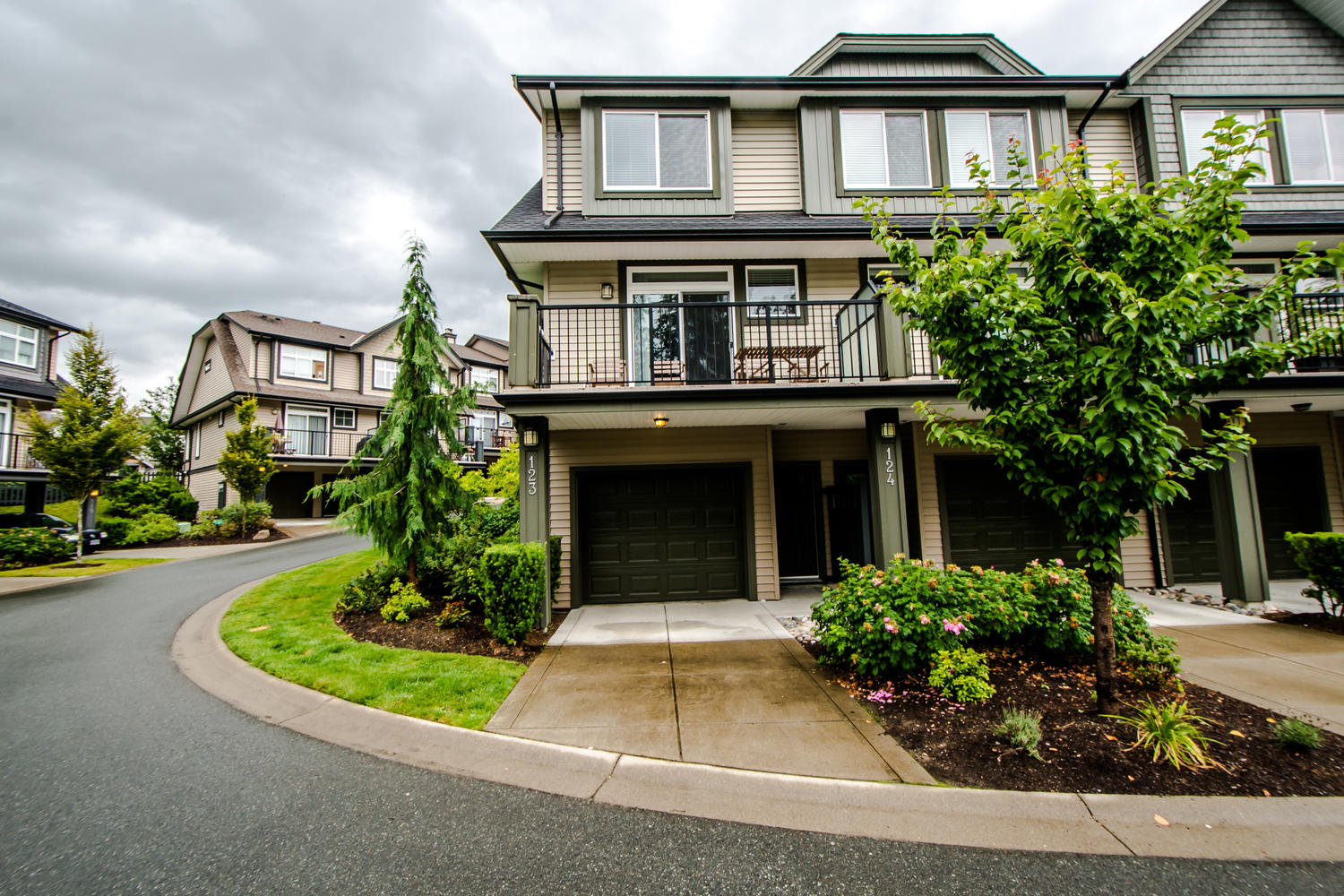 123-13819 232 Street, Maple Ridge, BC 2