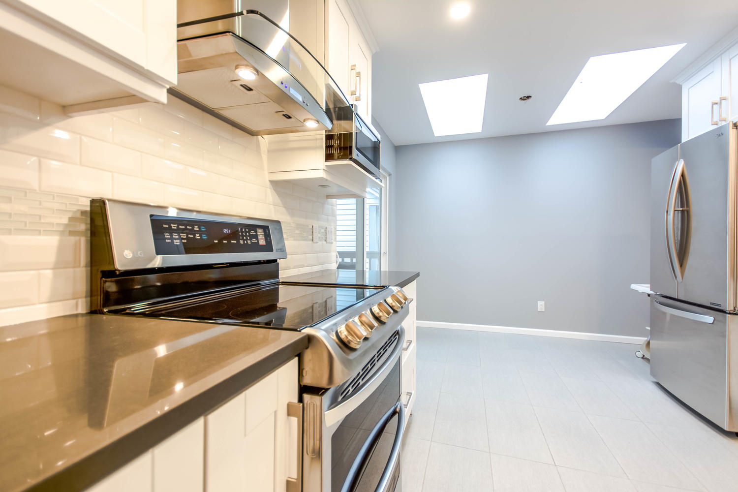3750 Sutherland Street, Port Coquitlam, BC 5