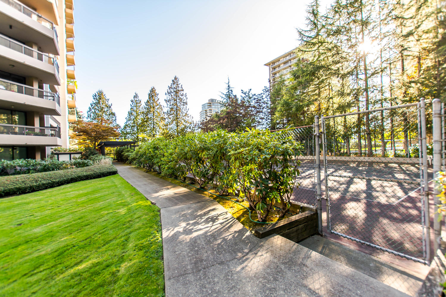 301-2041 Bellwood Avenue, Burnaby, BC 4