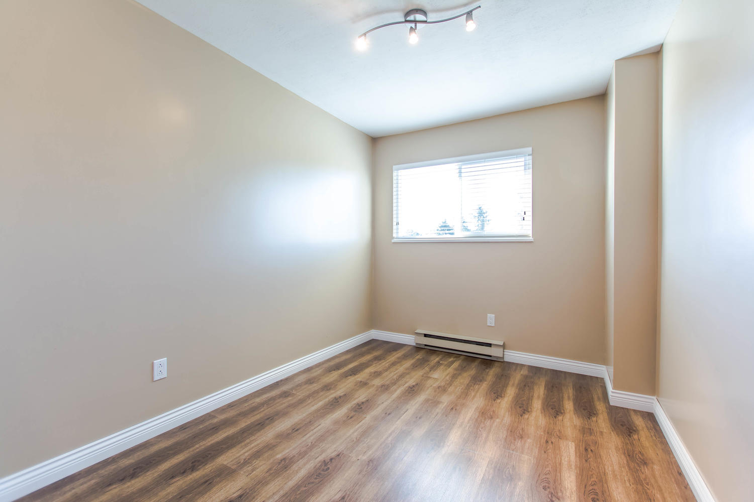 84-27272 32 Avenue, Langley, BC 20