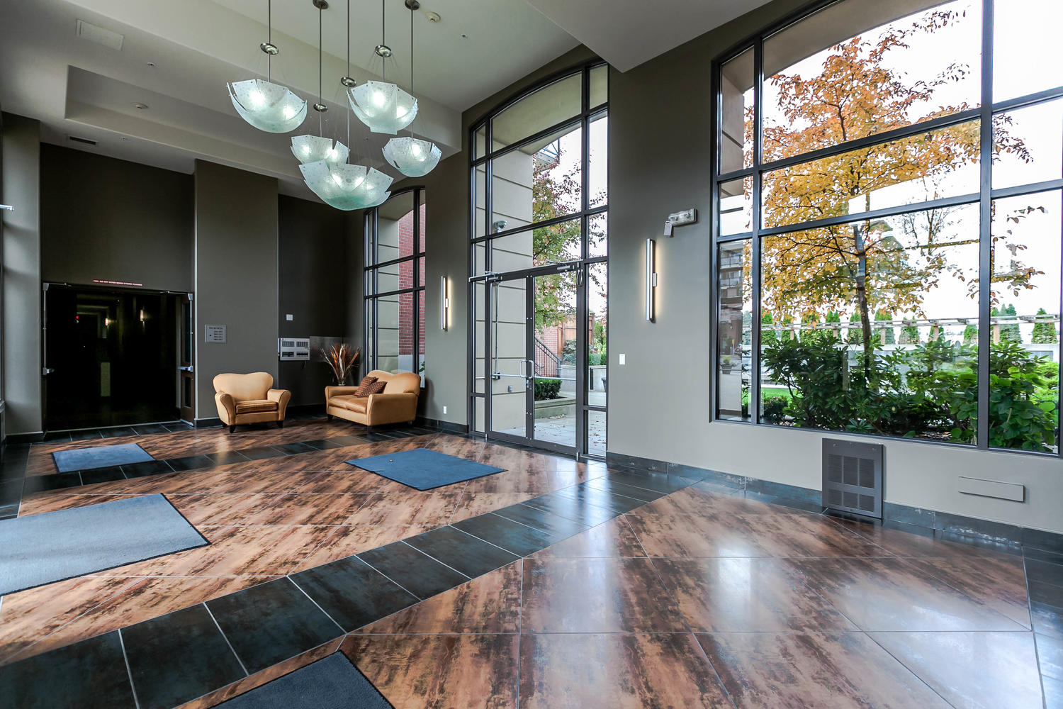 224-2970 King George Boulevard, Surrey, BC 18