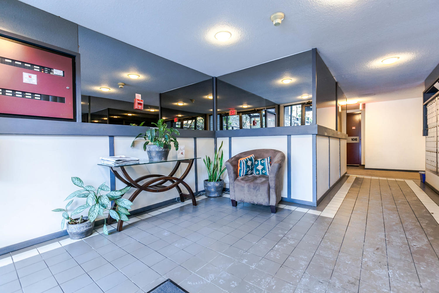 106-230 Mowat Street, New Westminster, BC 3