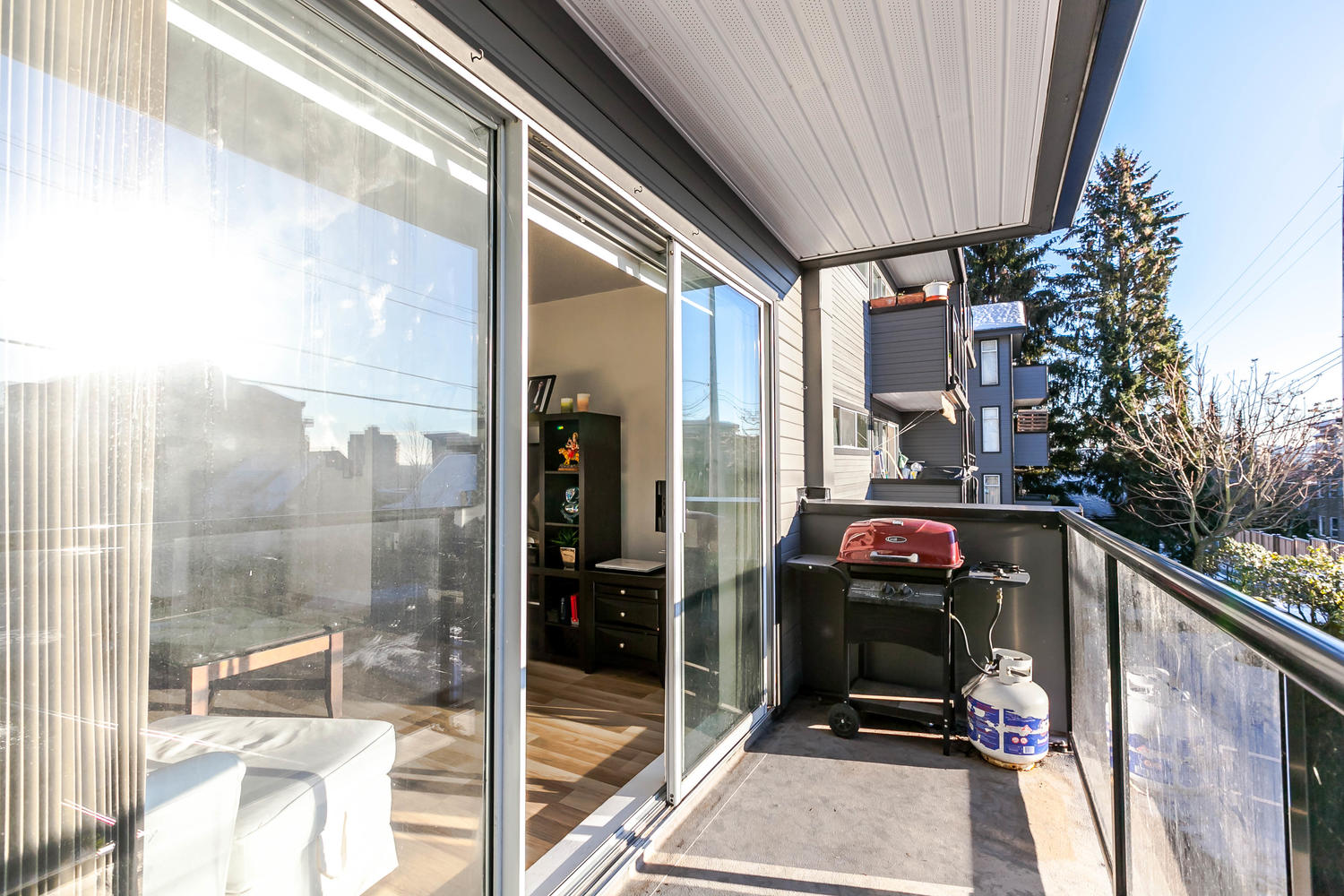 106-230 Mowat Street, New Westminster, BC 12