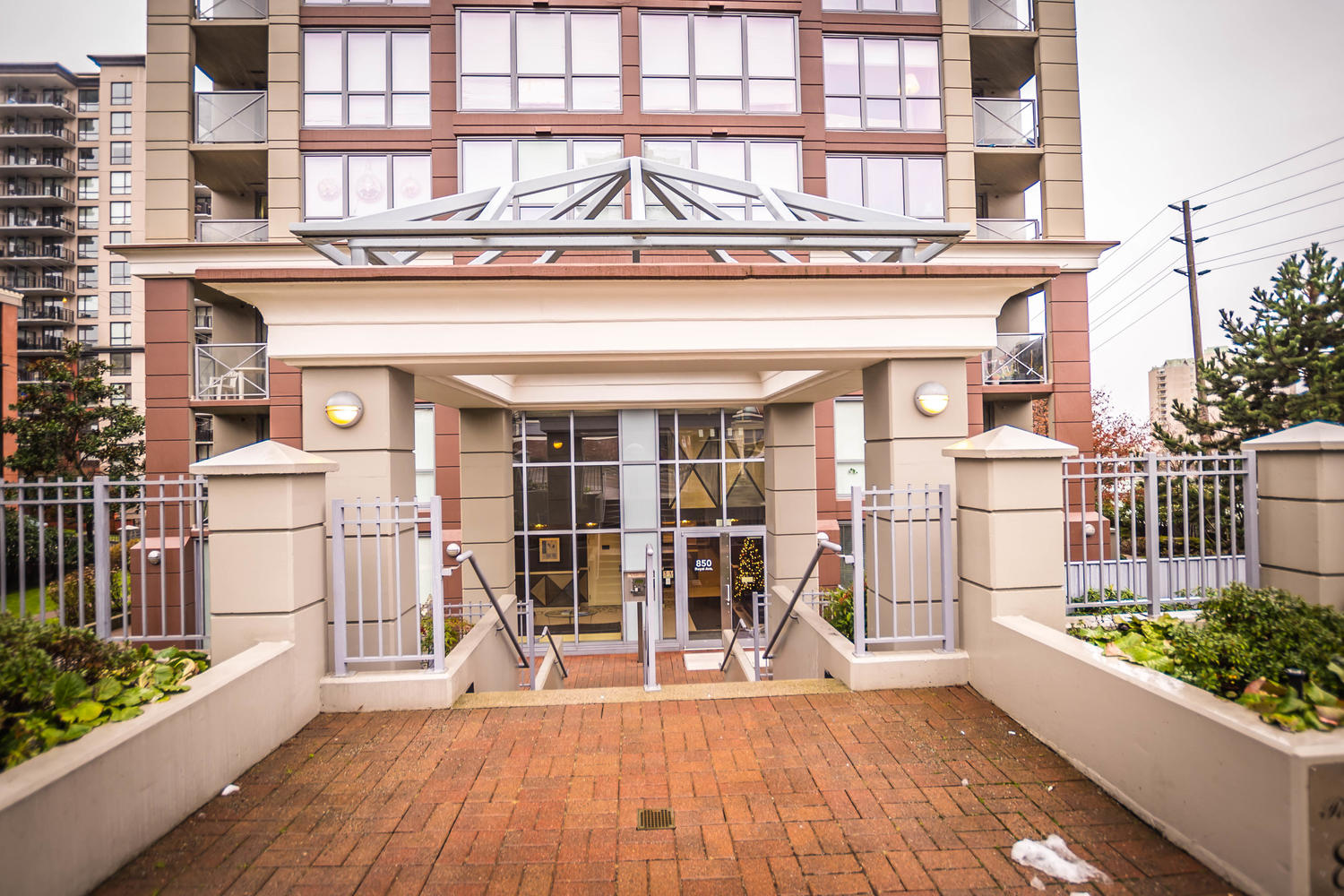 1801-850 Royal Avenue, New Westminster, BC 3