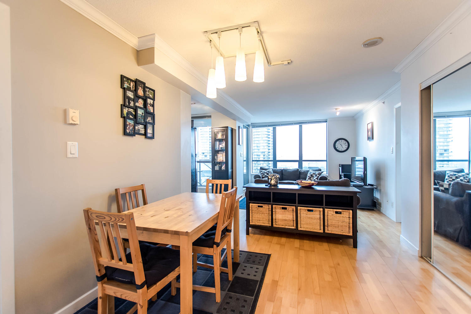 1801-850 Royal Avenue, New Westminster, BC 12