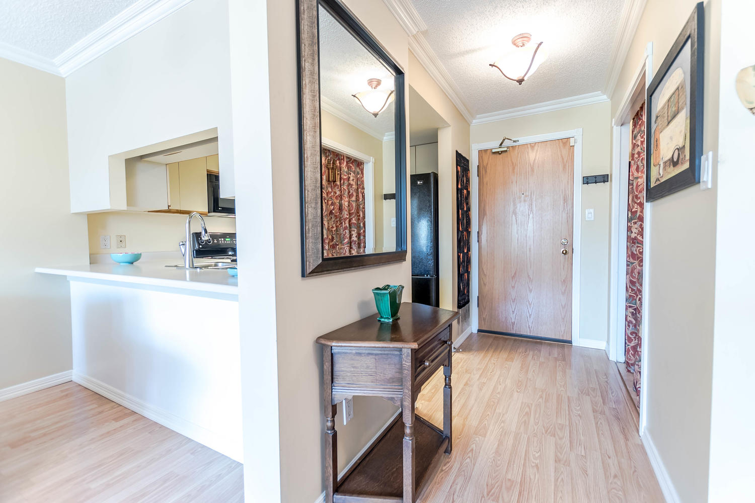 104-1065 Quayside Drive, New Westminster, BC 6