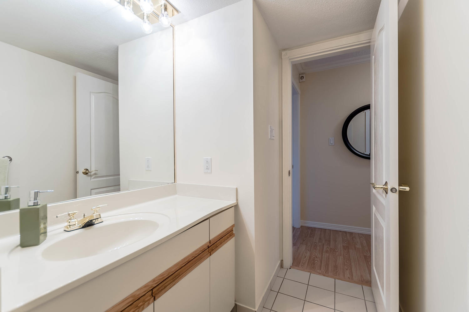 104-1065 Quayside Drive, New Westminster, BC 22