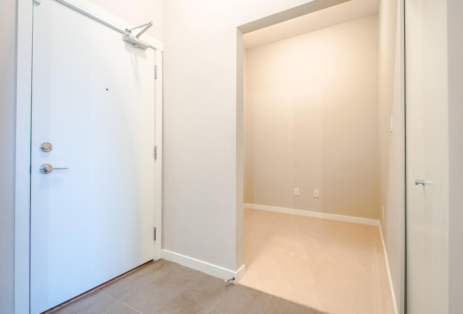 401-13789 107A Avenue, Surrey, BC 2