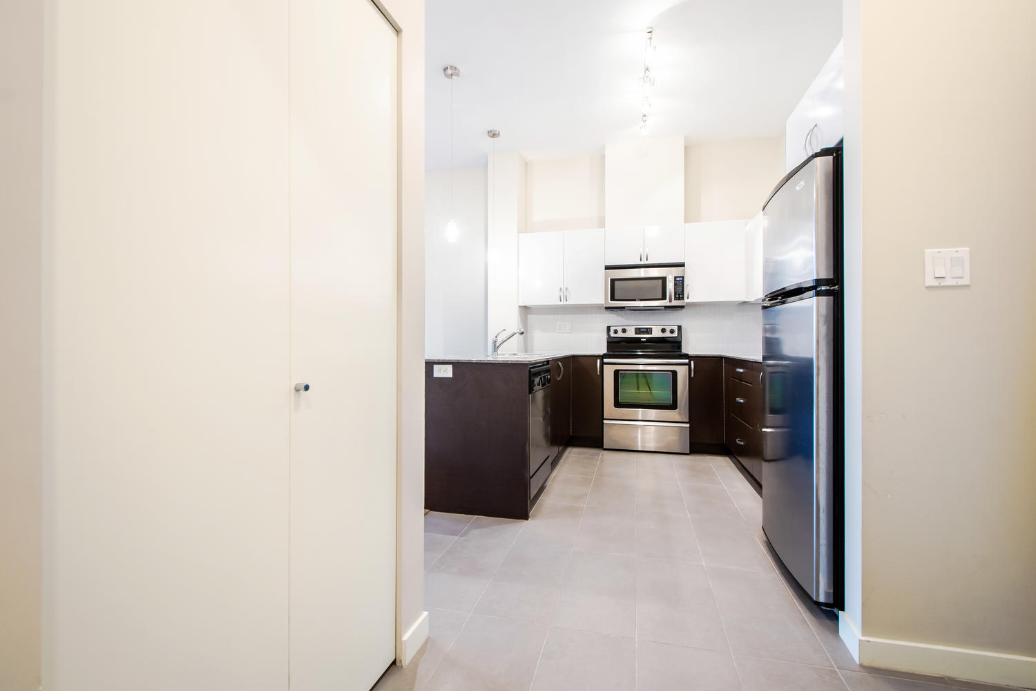 401-13789 107A Avenue, Surrey, BC 4