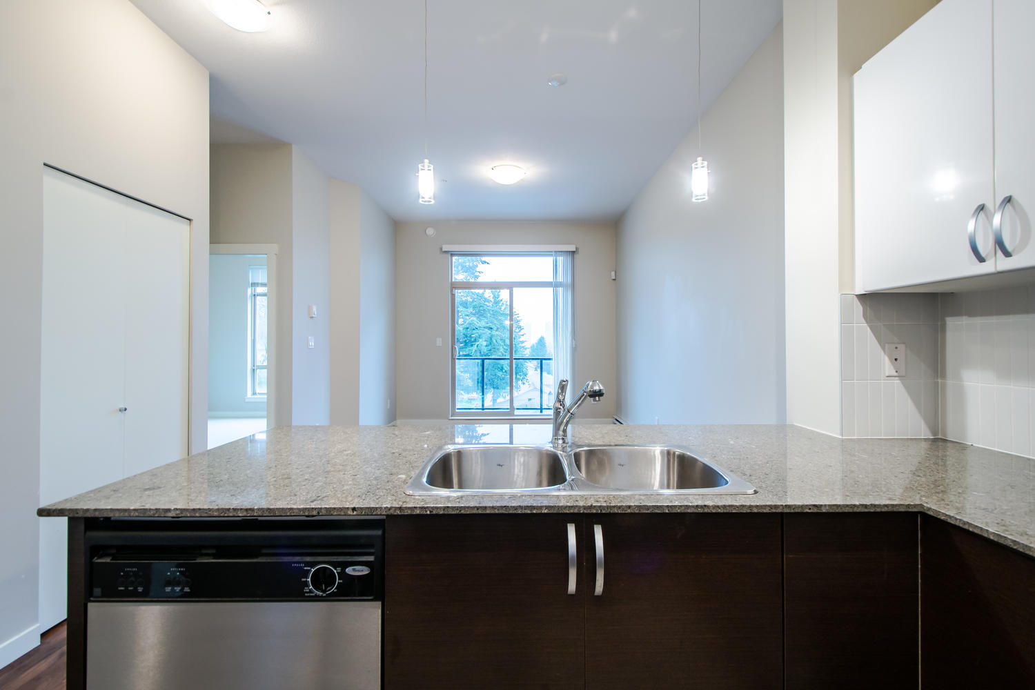 401-13789 107A Avenue, Surrey, BC 8