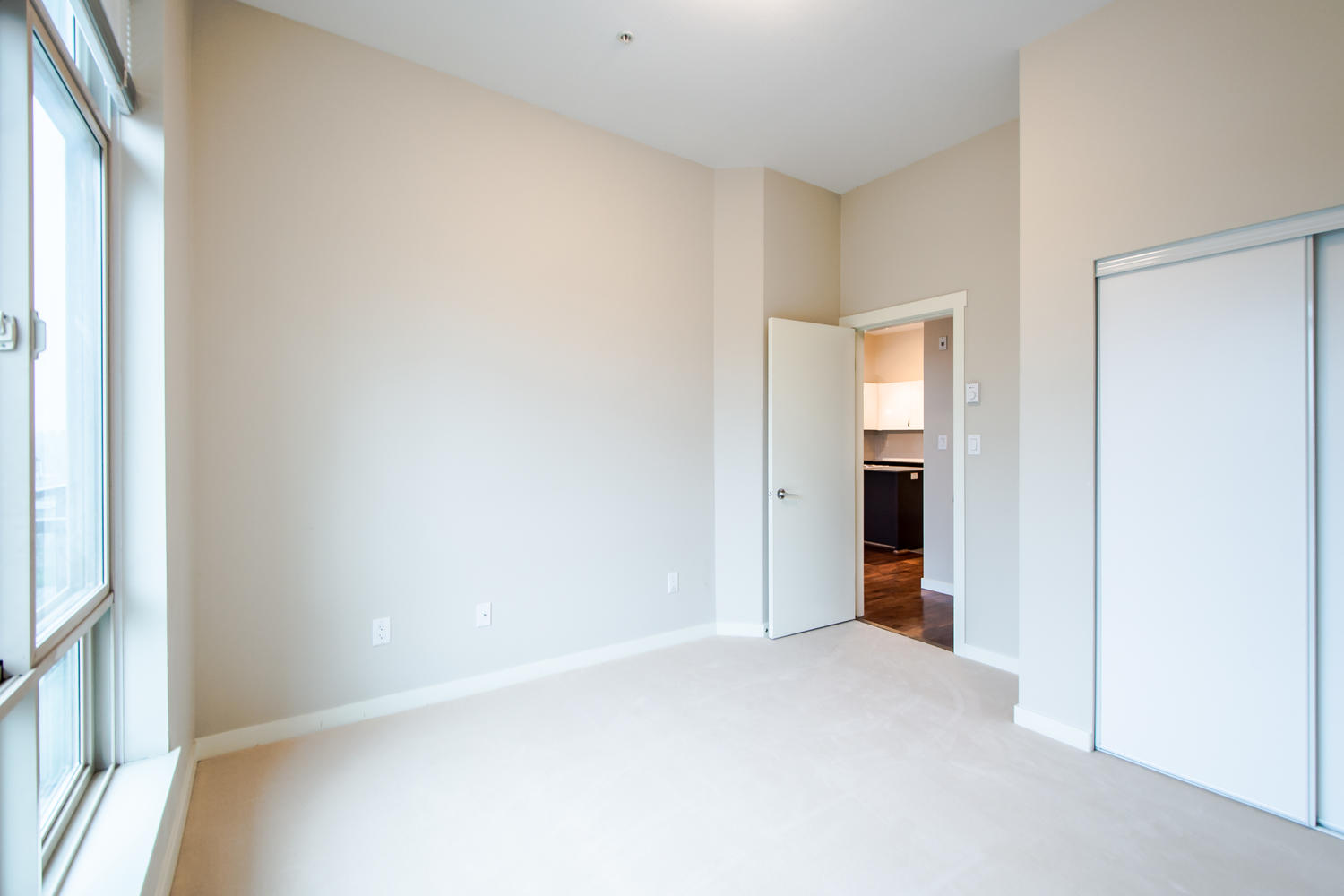 401-13789 107A Avenue, Surrey, BC 19