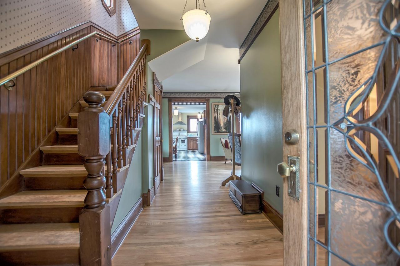 1716 7th Ave, New Westminster 5