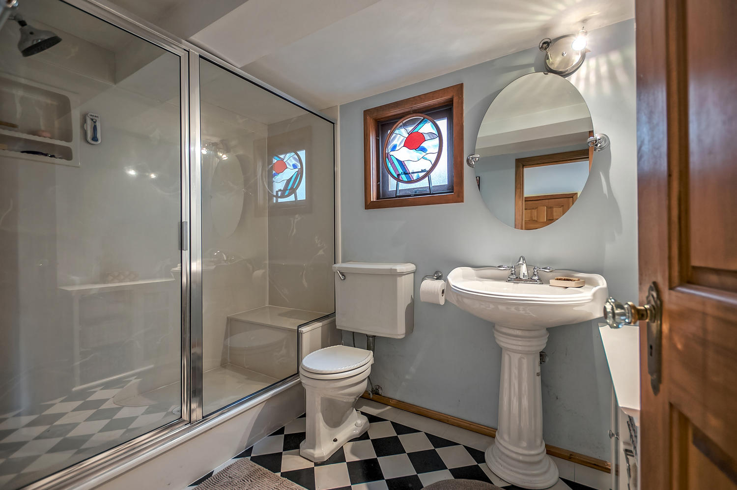 1716 7th Ave, New Westminster 24