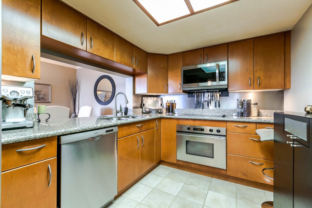 1903 121 Tenth Street New Westminster 4