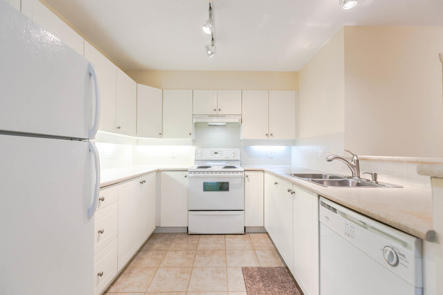 301-18 Smokey Smith Place New Westminster 5
