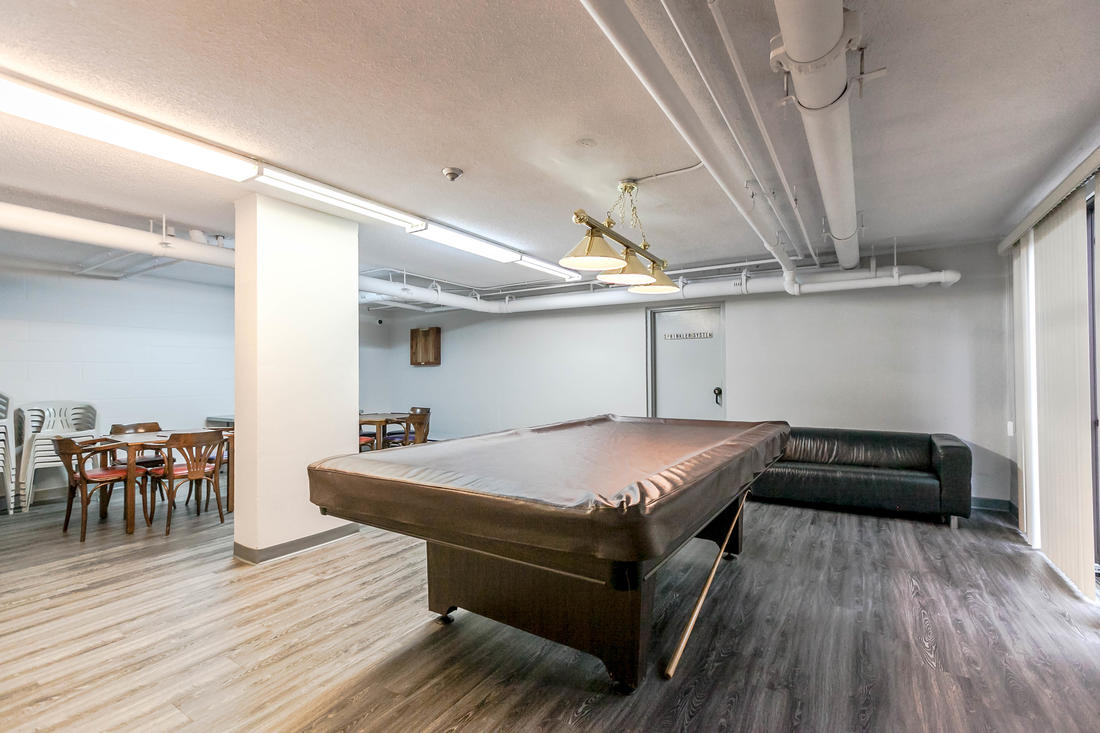 1104-620 Seventh Avenue 18