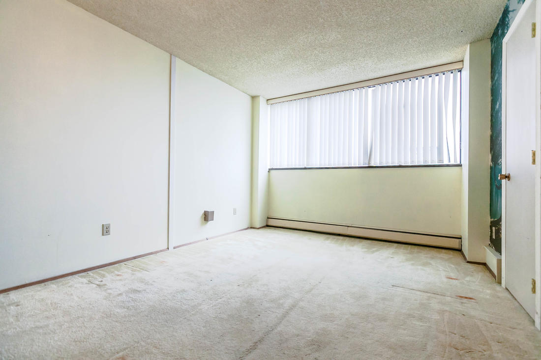 1104-620 Seventh Avenue 7