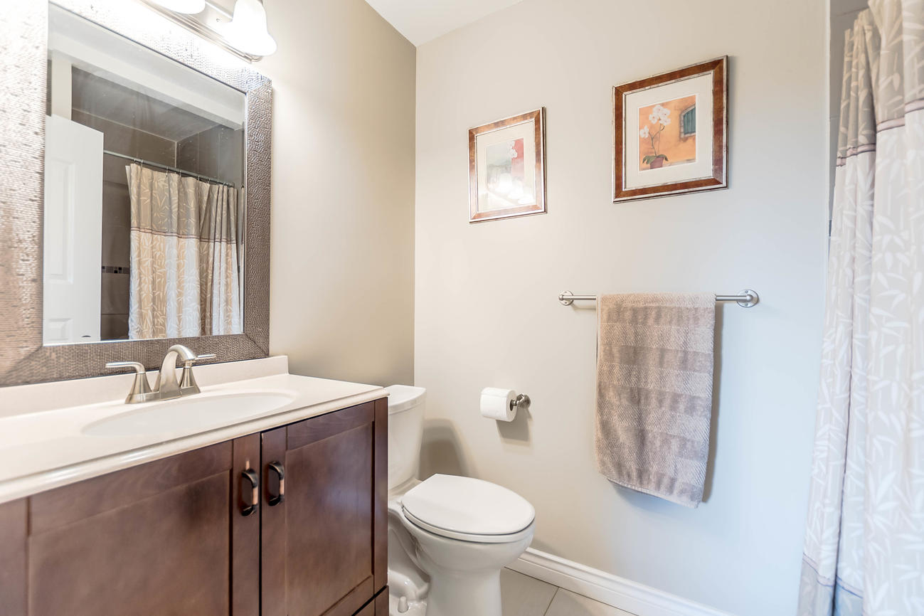 102-1176 Falcon Drive, Coquitlam 13