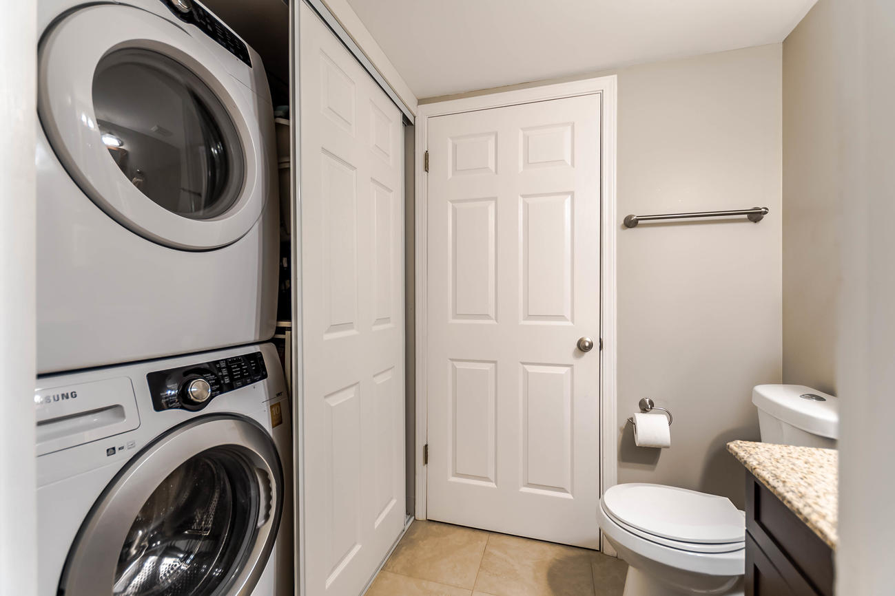 102-1176 Falcon Drive, Coquitlam 17
