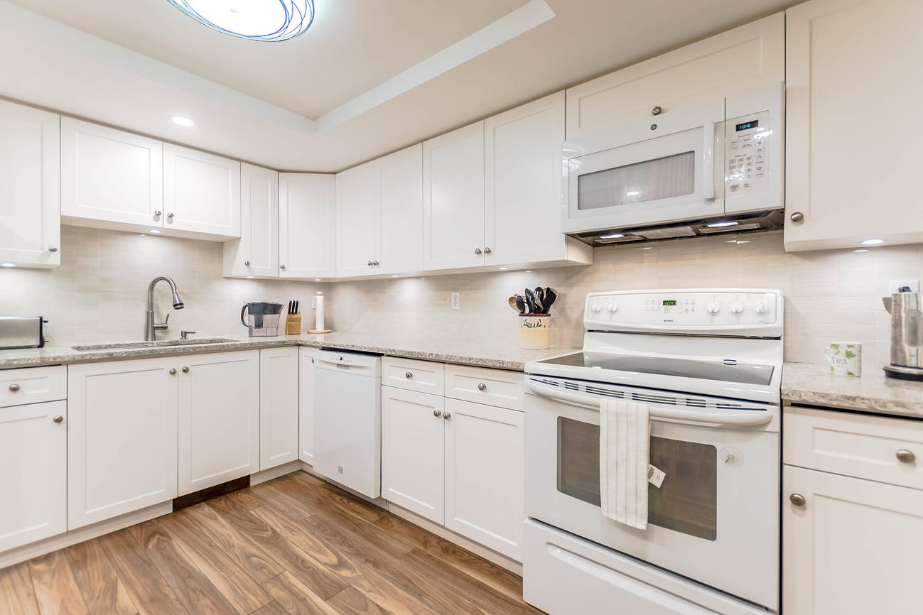 102-1176 Falcon Drive, Coquitlam 21